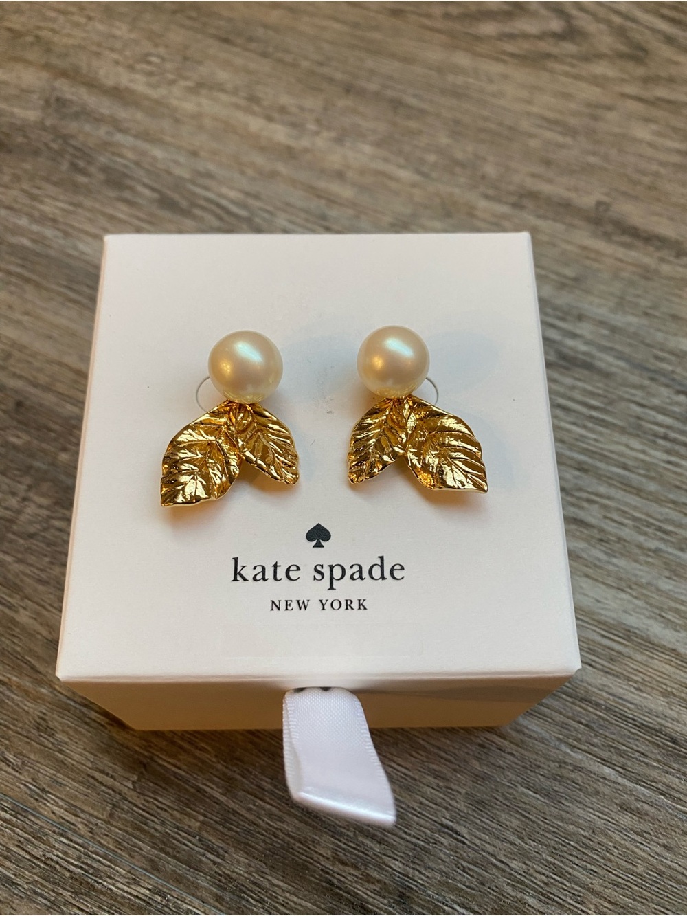 Kate Spade Pearl Stud Earrings with Gold Leaf Accent - Gold and Cream